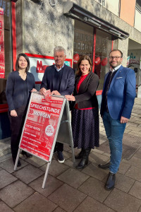 .l.n.r.: Anne Hübner, Dieter Reiter, Verena Dietl, Christian Köning